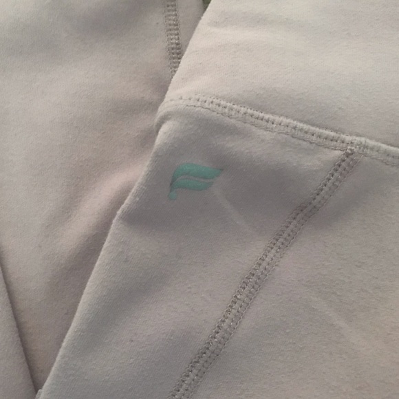 Fabletics Mila High Waisted Pocket Legging - Picture 3 of 5